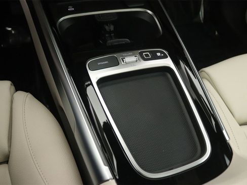 New 2025 Mercedes-Benz EQB 300 4MATIC image 7