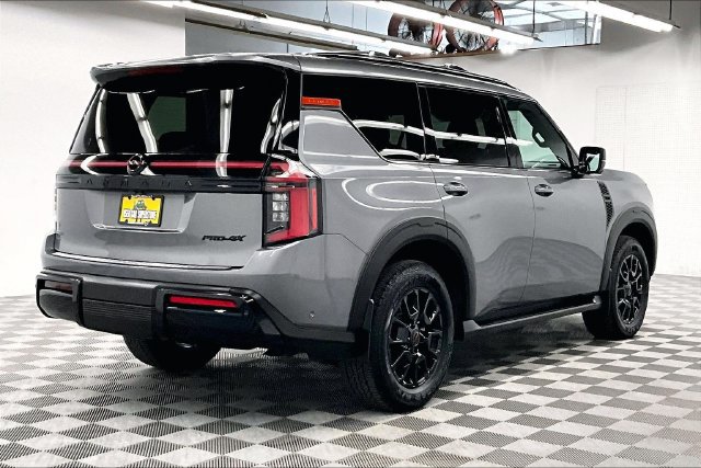 Used 2025 Nissan Armada PRO-4X AWD/4WD image 13