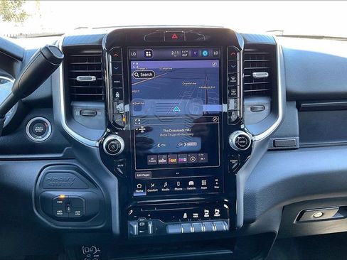Certified 2025 RAM 2500 Big Horn AWD/4WD image 36