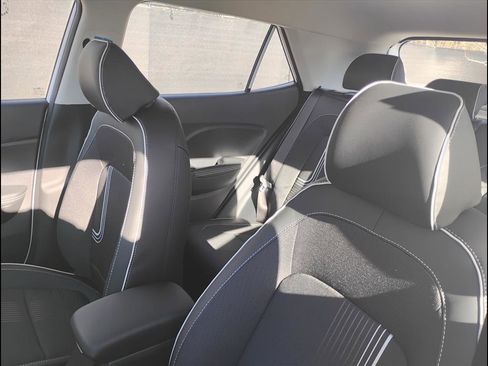 New 2026 Hyundai Venue SEL image 18