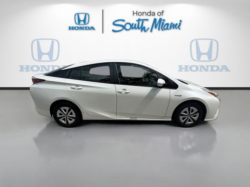 Used 2016 Toyota Prius Two image 8