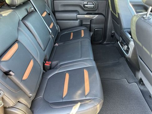 Used 2022 GMC Sierra 2500 AT4 image 25