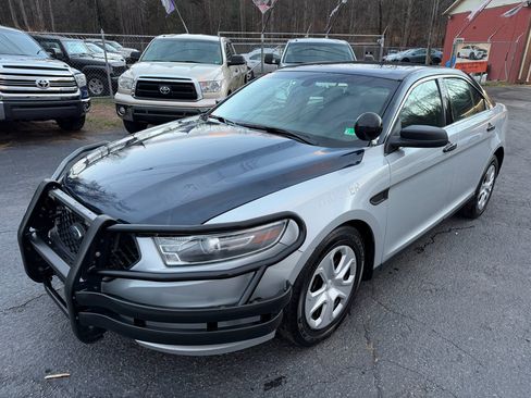Used 2018 Ford Taurus Police Interceptor AWD image 3