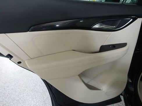 Used 2023 Buick Envision Essence AWD/4WD image 18