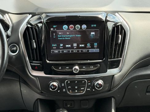 Used 2019 Chevrolet Traverse LT image 21