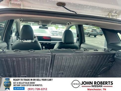 Used 2025 Nissan Kicks SR FWD image 17