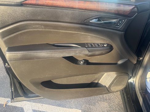 Used 2014 Cadillac SRX Luxury w/ Driver Awareness Package image 12