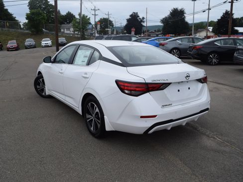 Used 2020 Nissan Sentra SV FWD image 5