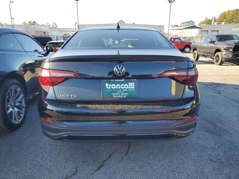 Used 2024 Volkswagen Jetta Sport image 7