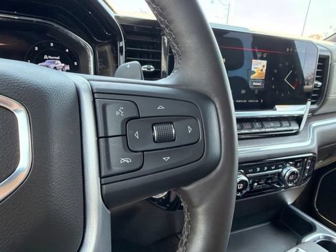 Used 2025 GMC Sierra 1500 SLT w/ SLT Premium Package AWD/4WD image 35
