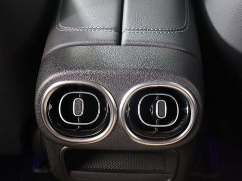 Used 2025 Mercedes-Benz GLC 350e 4MATIC image 53