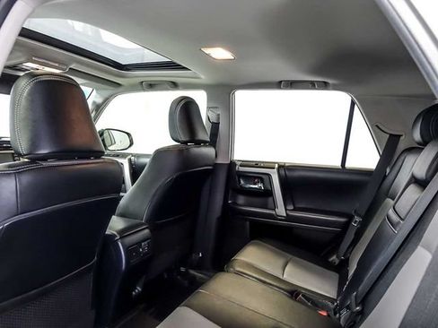 Used 2021 Toyota 4Runner SR5 Premium w/ Moonroof Package AWD/4WD image 16