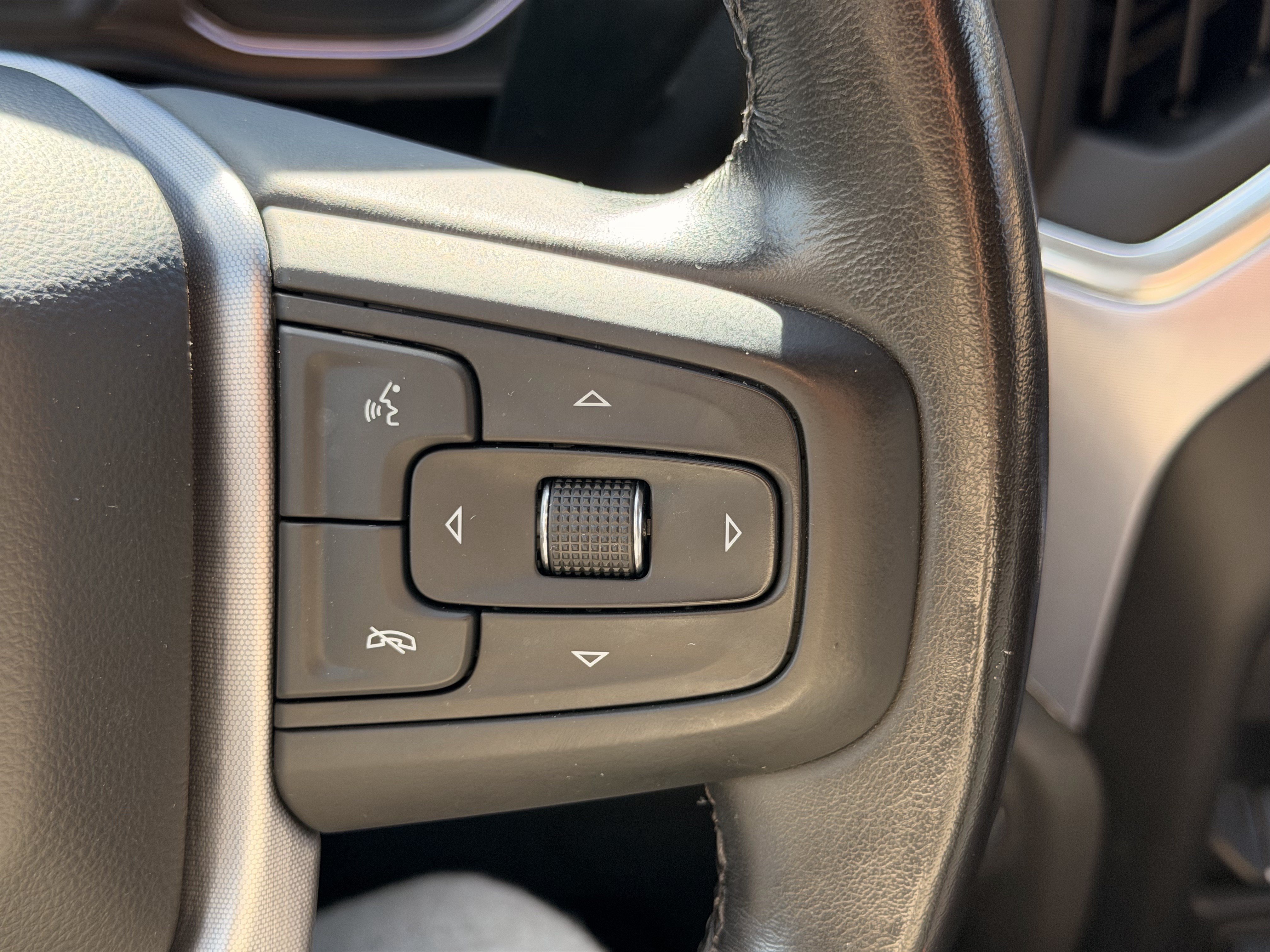 Used 2019 GMC Sierra 1500 SLE w/ SLE Value Package AWD/4WD image 24