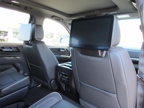 New 2026 Chevrolet Tahoe Premier AWD/4WD image 15