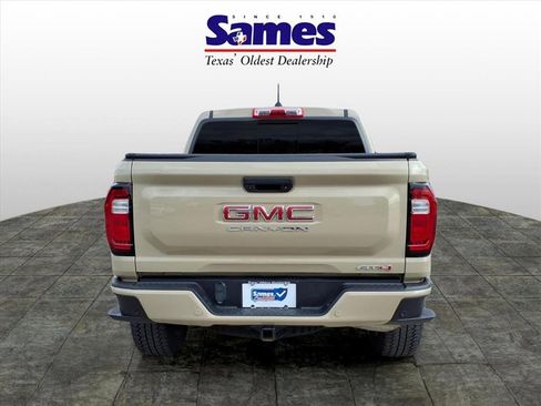 Used 2023 GMC Canyon AT4 w/ AT4 Premium Package image 7