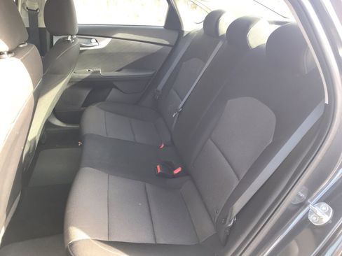 Used 2024 Kia Forte LXS image 11