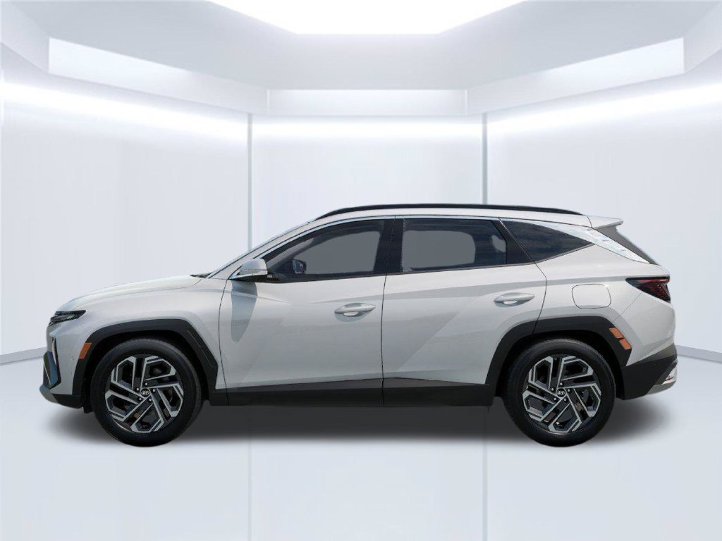 New 2026 Hyundai Tucson Limited FWD image 3