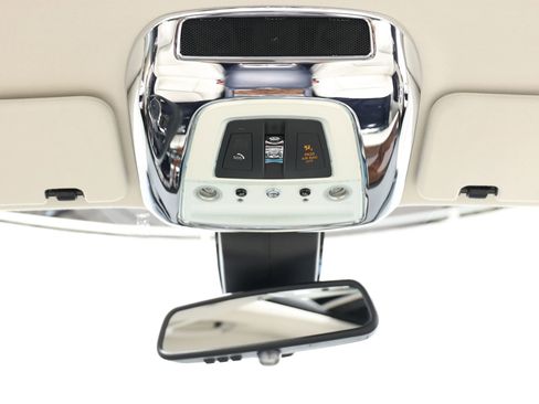 Used 2015 Rolls-Royce Ghost RWD image 52