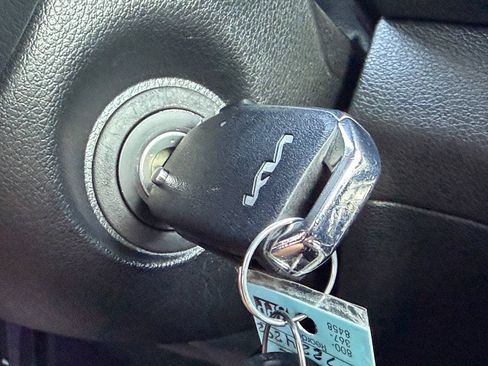 Used 2024 Kia Soul LX w/ Option Group 015 FWD image 28