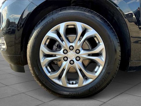 Used 2021 Buick Enclave Avenir image 19