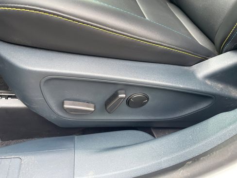 Used 2025 Ford Maverick Lobo AWD/4WD image 14