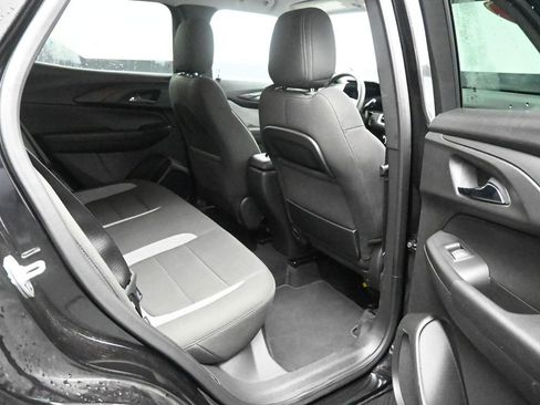 Used 2025 Chevrolet TrailBlazer LT w/ Driver Confidence Package image 22