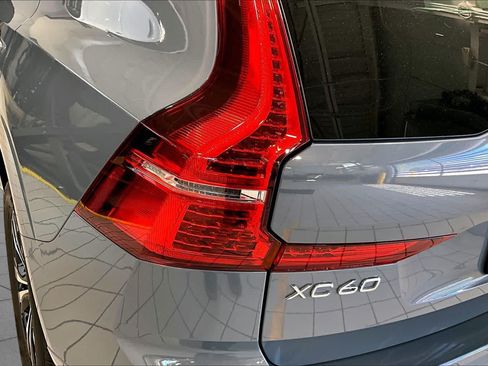 Certified 2024 Volvo XC60 B5 Core w/ Climate Package AWD/4WD image 27