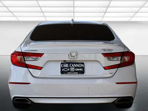Used 2019 Honda Accord Sport image 9