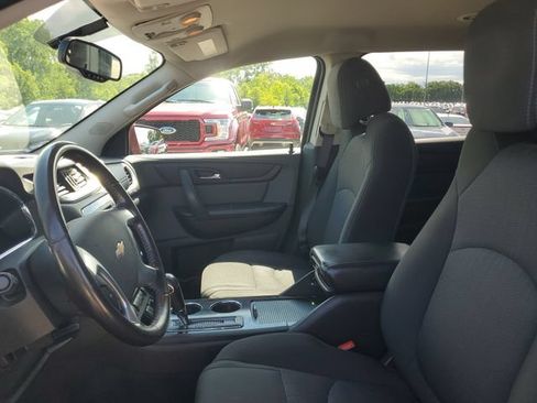 Used 2017 Chevrolet Traverse LT w/ Graphite Special Edition AWD/4WD image 11