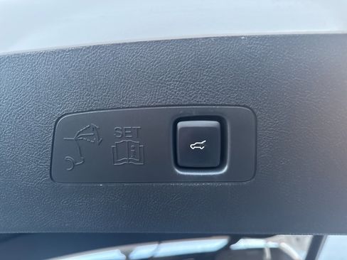 Certified 2023 Lincoln Corsair Reserve w/ Equipment Group 202A image 18