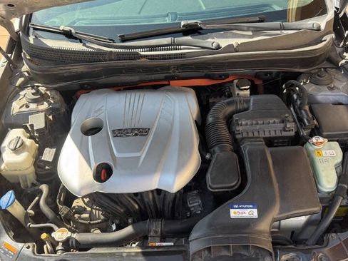 Used 2015 Hyundai Sonata Limited w/ Option Group 02 FWD image 25