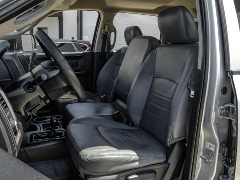 Used 2016 RAM 2500 Tradesman w/ Chrome Appearance Group AWD/4WD image 37