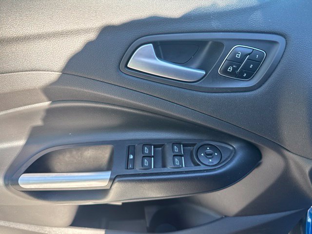 Used 2019 Ford Escape Titanium FWD image 10