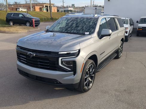 New 2026 Chevrolet Suburban RST w/ RST Capability Package image 4