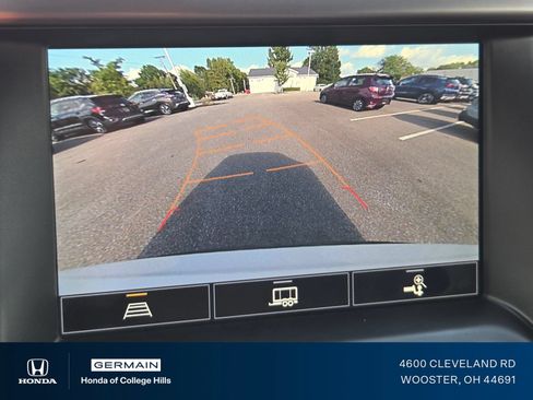Used 2023 GMC Acadia AT4 w/ Trailering Package AWD/4WD image 6