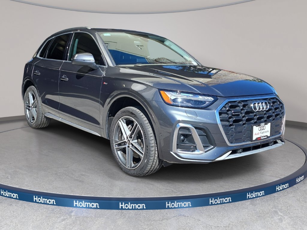 Used 2024 Audi Q5 e Prestige w/ Prestige Package AWD/4WD image 4