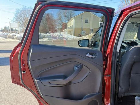 Used 2014 Ford Escape SE image 13