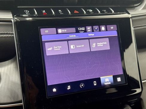 New 2025 Jeep Grand Cherokee L Laredo image 40