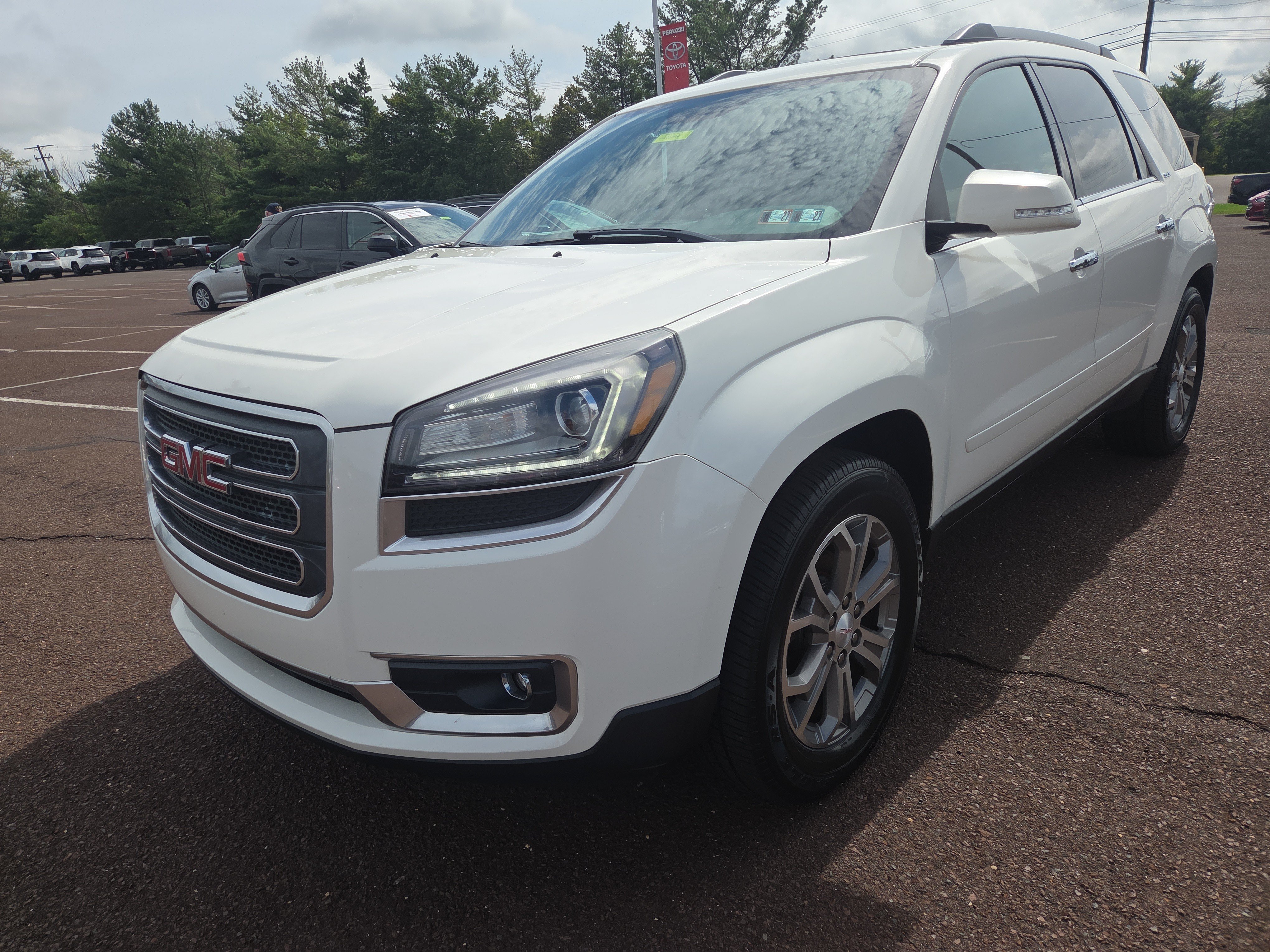 Used 2014 GMC Acadia SLT AWD/4WD image 7