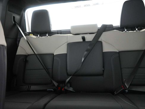 New 2026 GMC Hummer EV 4x4 Crew Cab image 16