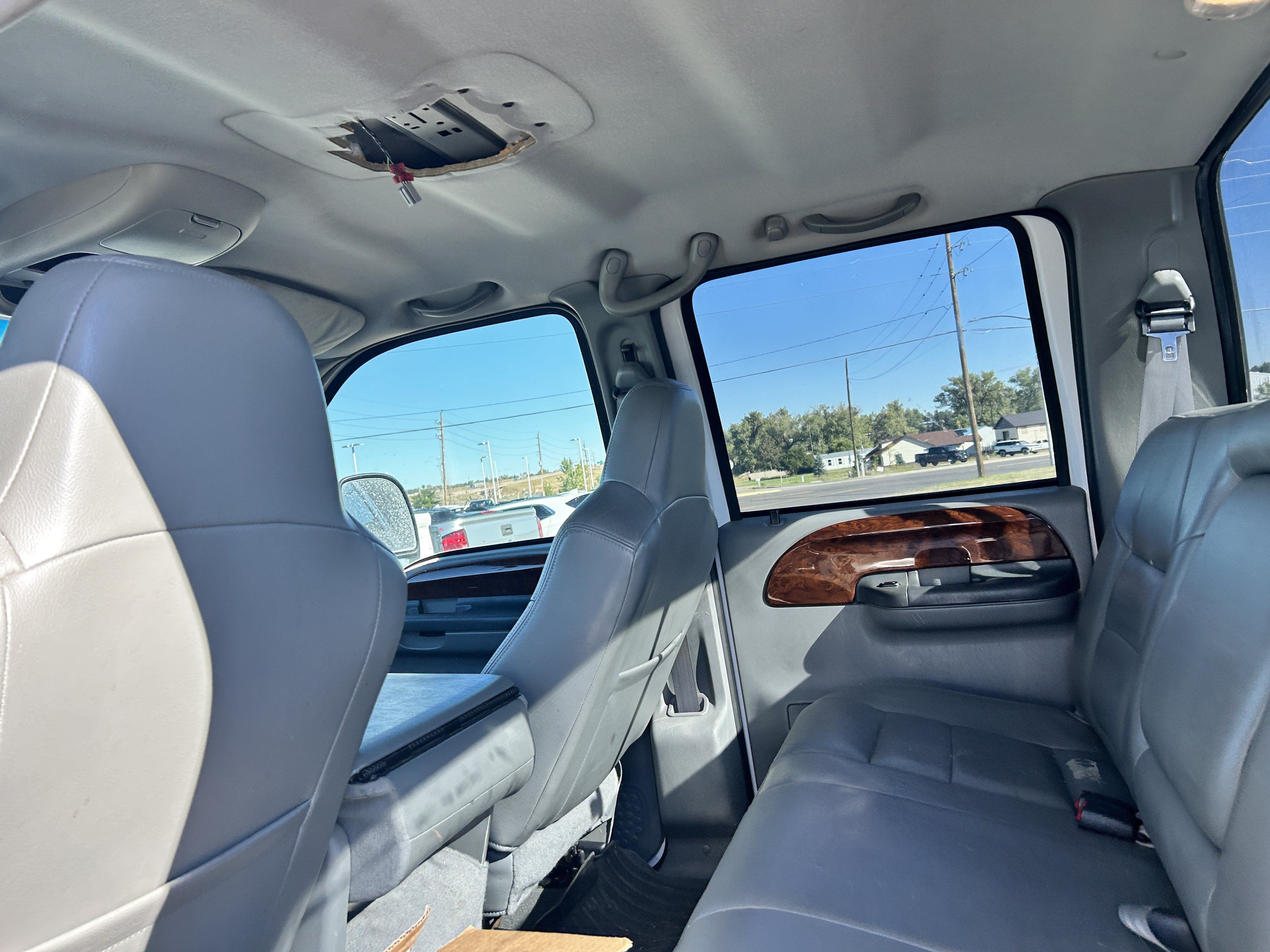 Used 2003 Ford F350 Lariat AWD/4WD image 10