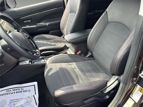 Used 2022 Mitsubishi Outlander Sport SE FWD image 12