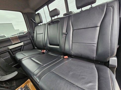 Used 2019 Ford F250 Lariat w/ Lariat Value Package image 12