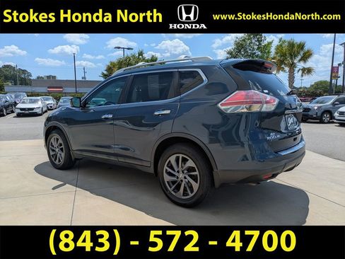 Used 2016 Nissan Rogue SL w/ SL Premium Package FWD image 4