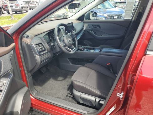 Certified 2023 Nissan Rogue S image 11