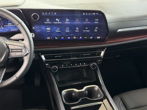 Certified 2024 Chevrolet Traverse Z71 image 17