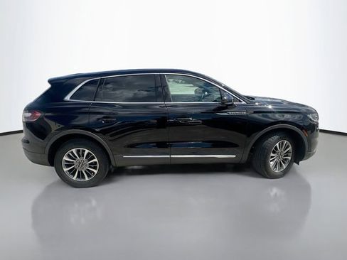 Used 2022 Lincoln Nautilus Reserve FWD image 9