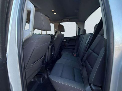 Used 2018 GMC Sierra 1500 SLE image 17