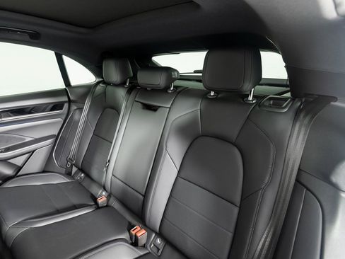 New 2025 Porsche Macan 4 Electric image 29