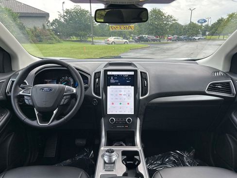 Used 2023 Ford Edge SEL w/ Convenience Package AWD/4WD image 5